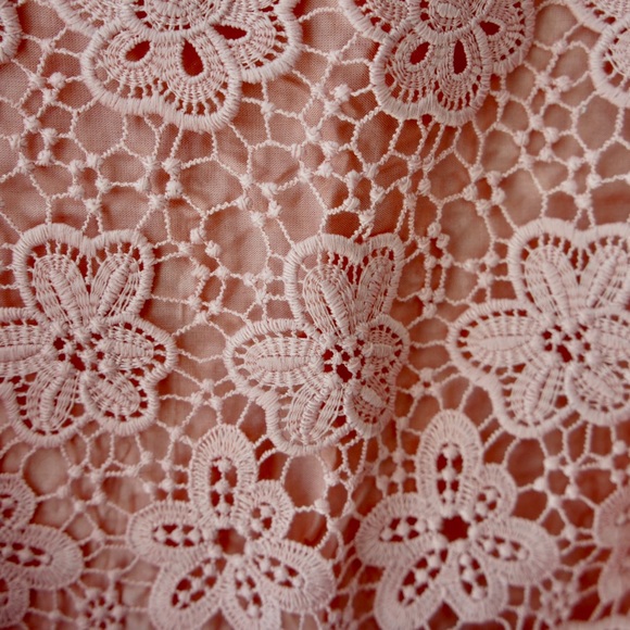 Monsoon Flower crochet lace sleeveless blouse - Picture 2 of 4